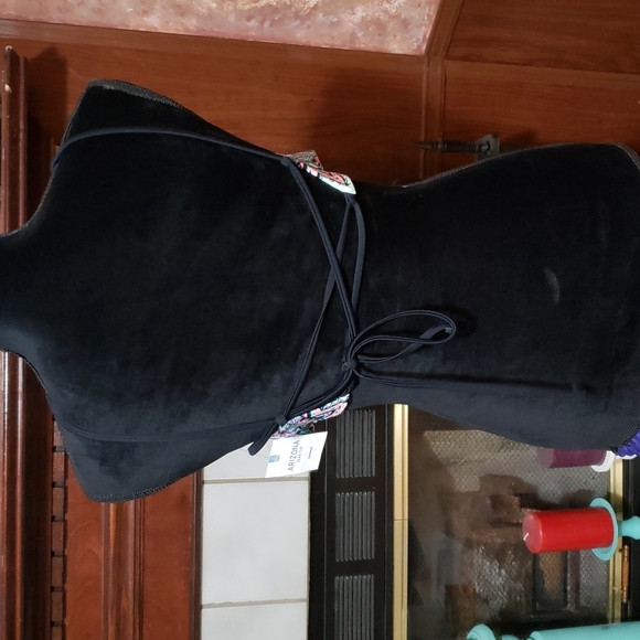 Bikini Top By Arizona jean Co. Size Small - Picture 3 of 6